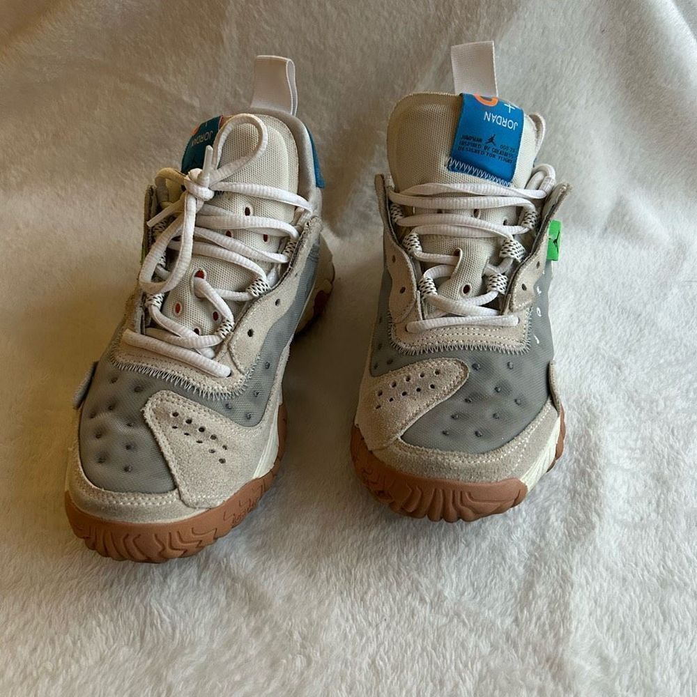 Jordan Delta 2 Size: 6.5 Y